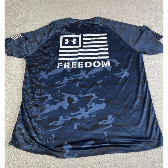 Under Armour Shirt Mens XXL Navy Blue Freedom Camo Performance Tee Athleisure - Picture 1 of 10